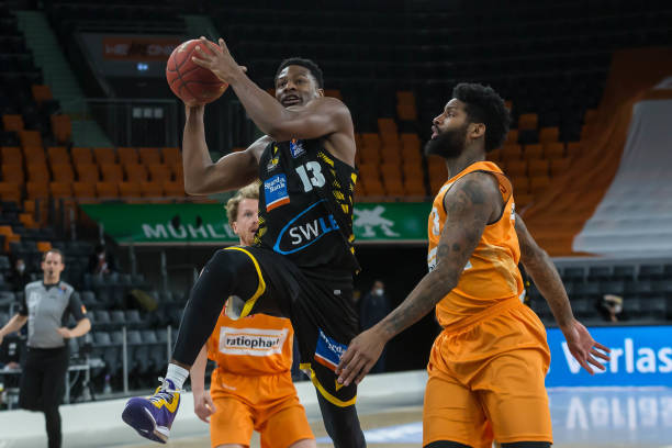 或与部分国 或与部分国